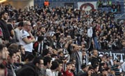Büyük Beşiktaş Taraftarı, Beşiktaş Mogaz Takımımızı Yalnız Bırakmadı