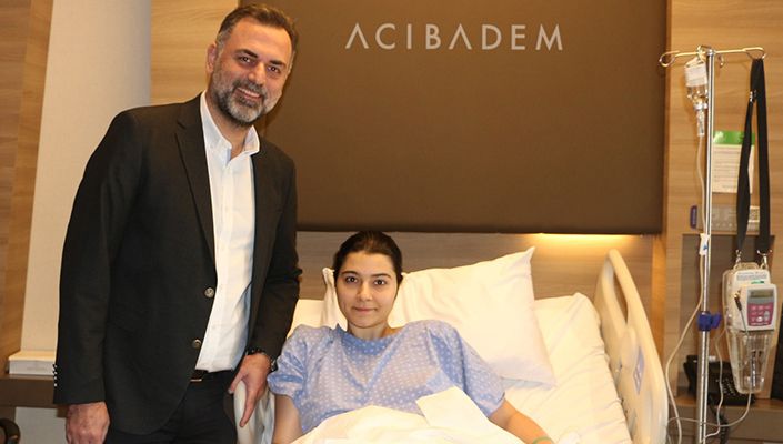 Voleybolcumuz Hiva Deniz Özgel Ameliyat Oldu