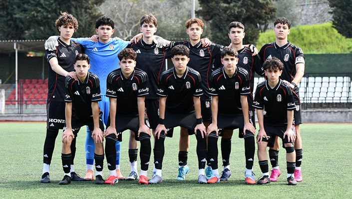 Hüdavendigar Dikkaldırımspor Osmangazi:3 Beşiktaş:5 (U-15)