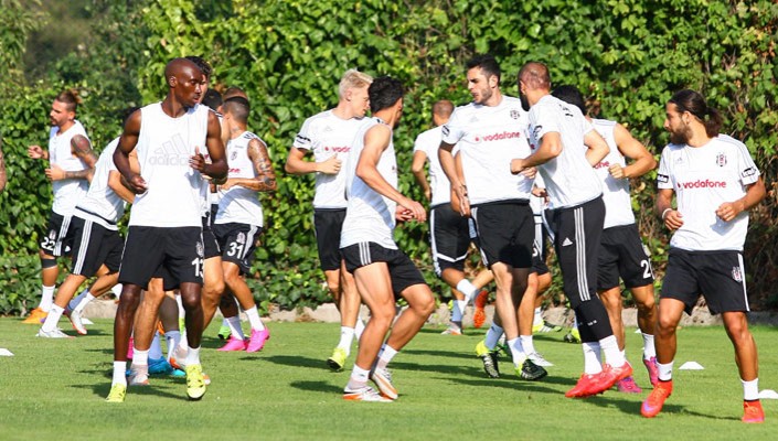 Futbol Takımımız, Taktik ve Kondisyon Çalıştı