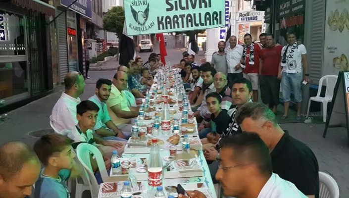 Silivrili Beşiktaşlılar İftarda Bir Araya Geldi