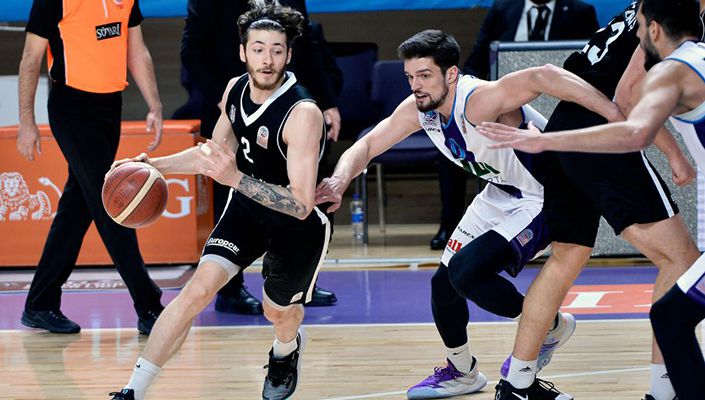 ING Basketbol Süper Ligi'nde Rakip Pınar Karşıyaka