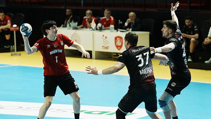 İstanbul Gençlik SK:28 Beşiktaş:33