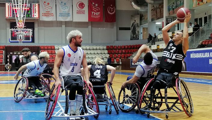 İzmir Bş. Bld. GSK:50 Beşiktaş Tüpraş:63
