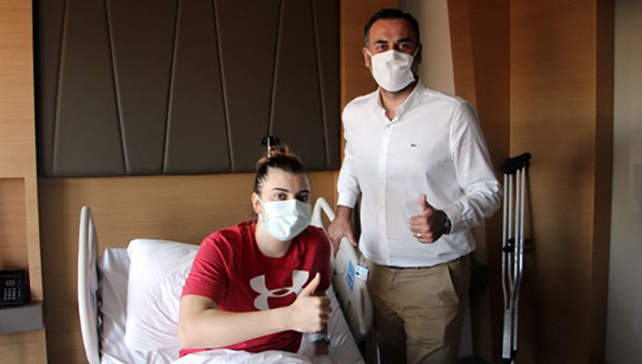 Beşiktaş HDI Sigorta Takımımızın Kaptanı Elif Bayram Ameliyat Oldu