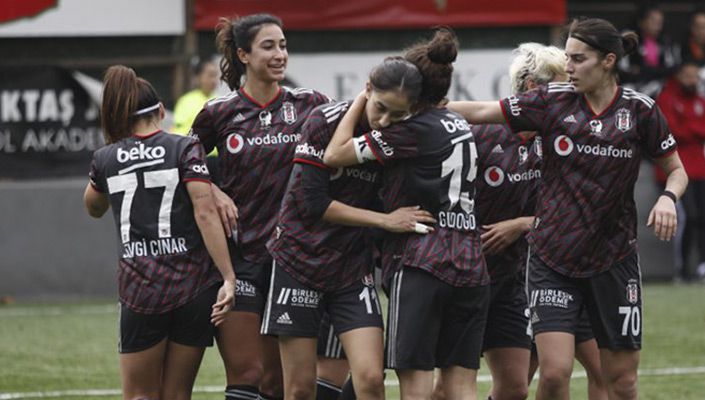 Kadın Futbol Süper Ligi’nde Rakip Wulfz Fatih Karagümrük