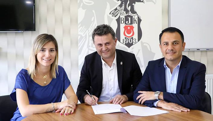 Kadın Futbol Takımları Teknik Sorumlumuz Mutlucan Zavotçu’nun Sözleşmesi Yenilendi