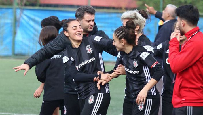 Kadın Futbol Takımımızın Rakibi Amed Sportif Faaliyetler 