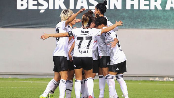 Kadın Futbol Takımımızın Rakibi Amed Sportif Faaliyetler 