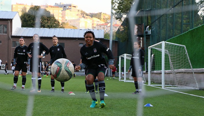 Kadın Futbol Takımımızın Rakibi Amed Sportif Faaliyetler 
