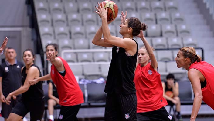 Kadın Basketbol Takımımız Kayseri’de