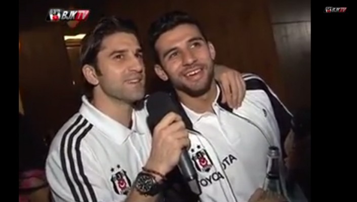 Futbolcularımızın Karaoke Keyfi