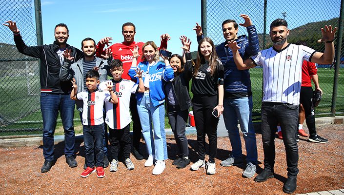 Kartal Pençesi Taraftar Portalında En Güzel Destek Mesajını Yazan Talihli Taraftarlarımız, Futbol Takımımızla Buluştular