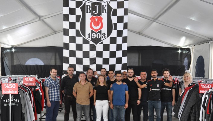 Büyük Taraftarımız İçin Kartal Yuvası Çadırı Kuruldu