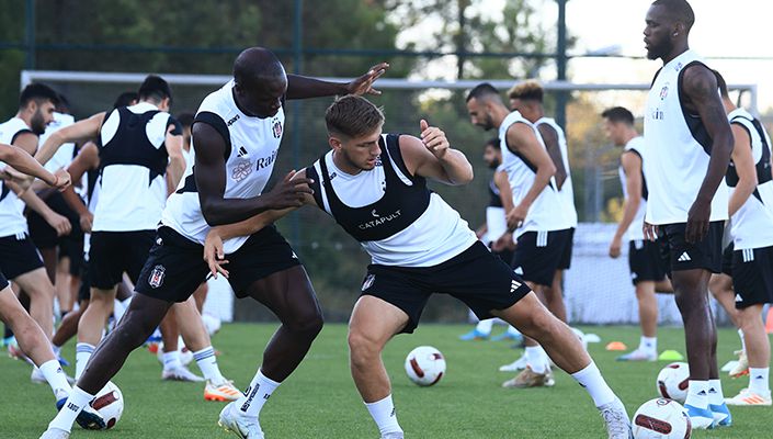 KF Tirana Rövanş Maçı Antrenman Notları
