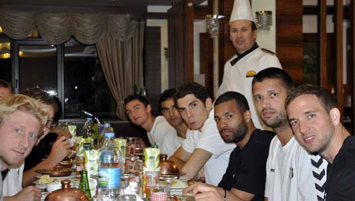 Beşiktaş İntegral Forex Takımımız’a Yemek