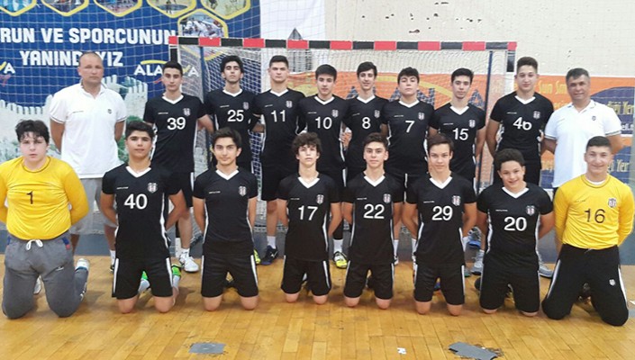 Küçük Hentbol Takımımız Türkiye Şampiyonası'nda Final Oynayacak