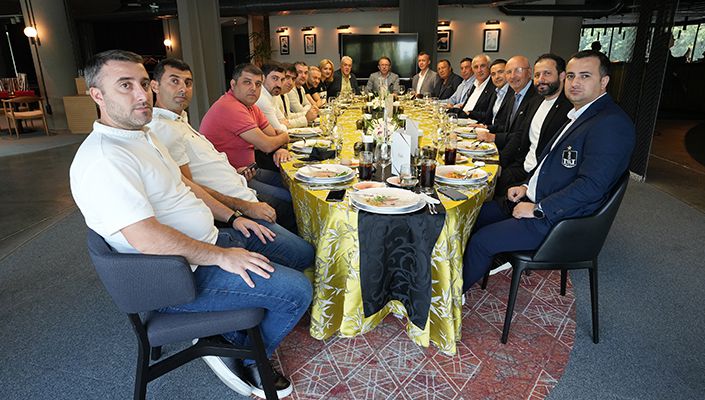 Kulübümüzden UEFA ile Neftçi Bakü PFK Heyetlerine Dostluk Yemeği