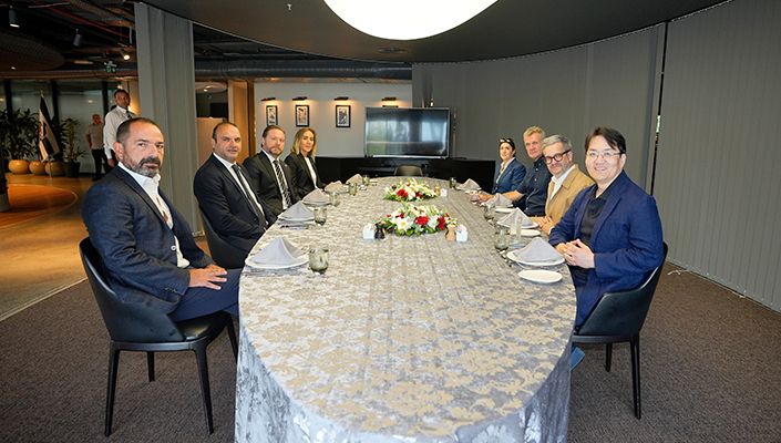 Kulübümüzden UEFA ve FC Lausanne-Sport Heyetlerine Dostluk Yemeği