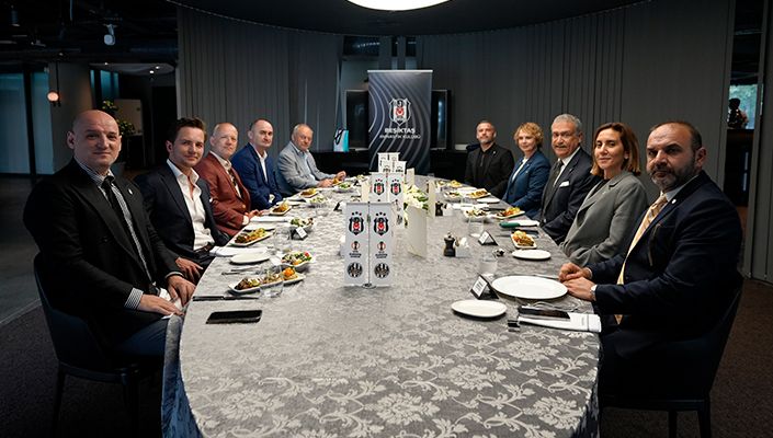 Kulübümüzden UEFA ve Hradec Kralove Heyetlerine Dostluk Yemeği