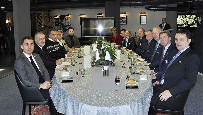Kulübümüzden UEFA ve Malmö Heyetlerine Dostluk Yemeği