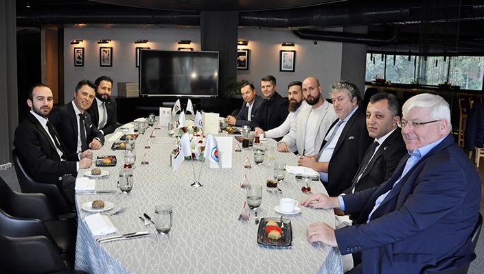 Kulübümüzden UEFA ve S. Bratislava Heyetlerine Dostluk Yemeği