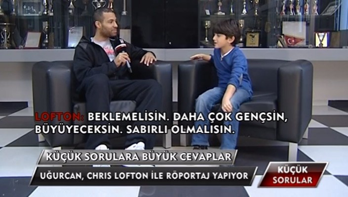 Chris Lofton Küçük Sorular’ın Konuğu Oldu