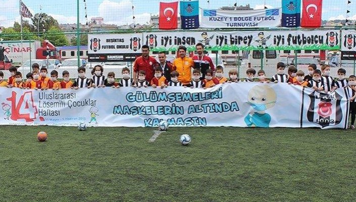 Samsun Futbol Okulumuzun Öğrencileri Lösemili Çocuklar İçin Dostluk Maçı Oynadı