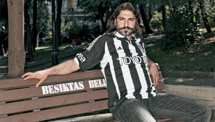 Emrah Elçiboğa Beşiktaş Dergisi’nde!