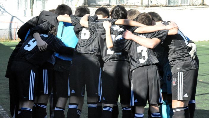 Beşiktaş:3 Eyüpspor:2 (U-14)