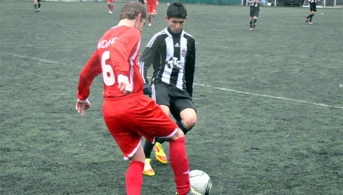 Beşiktaş:1 Dardanelspor:2  (U-14)