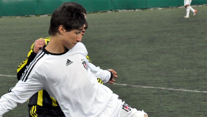 Beşiktaş:0  Fenerbahçe:3 (U-15)