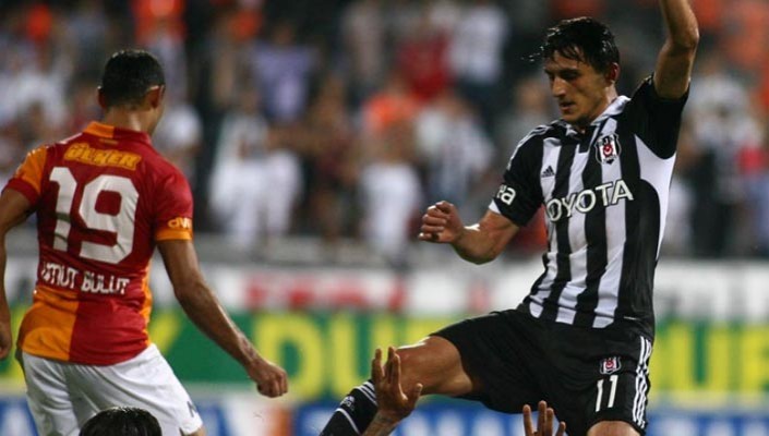 Mustafa Pektemek Ameliyat Olacak