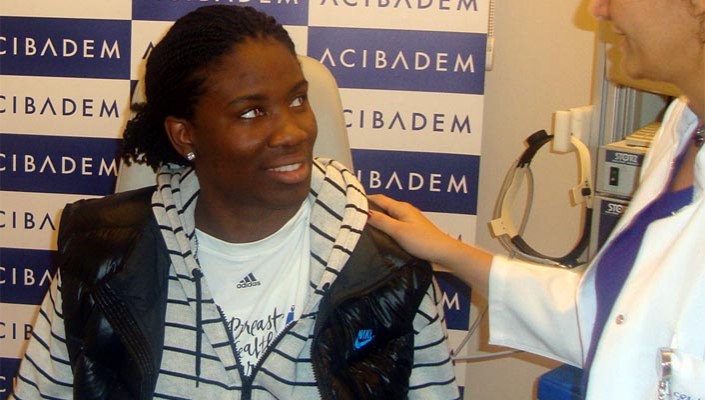 Amber Harris İstanbul'da