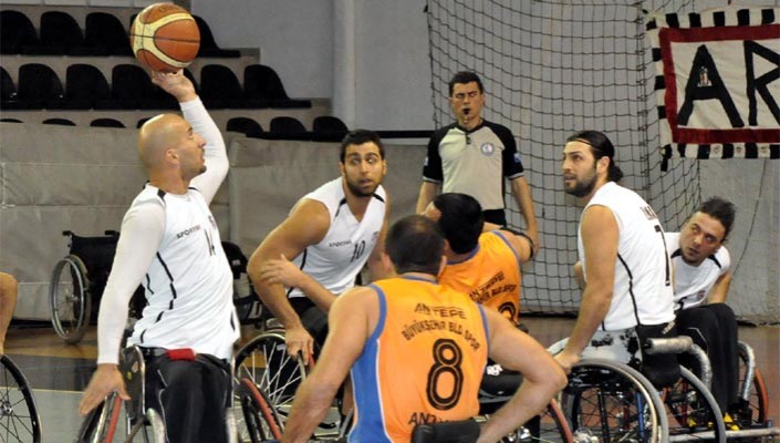 Karagücü:55 Beşiktaş RMK Marine:88