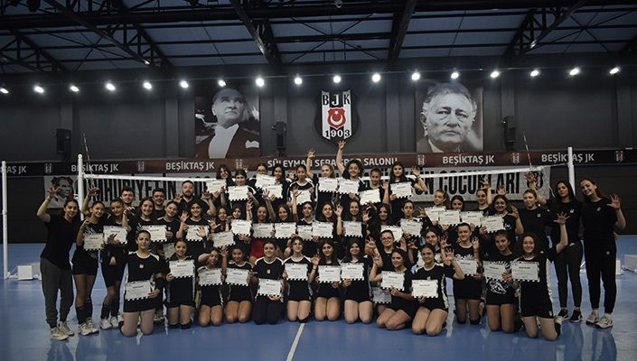 Merkez Voleybol Okulumuzda 2022-23 Sezonu Kapanış Töreni Yapıldı