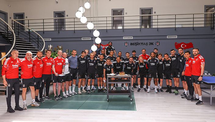Miralem Pjanic’in Doğum Günü Kutlandı