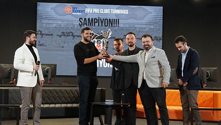Namağlup Şampiyon Beşiktaş Esports