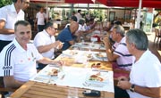 Ahmet Kavalcı’dan Yemek