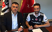 Gökhan Gönül moves to Beşiktaş! 