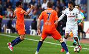 Başakşehir upset Beşiktaş 3-1