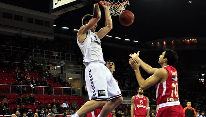 Basketbol Takımımıza Para Cezası
