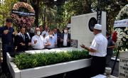 Onursal Başkanımız Merhum Süleyman Seba’yı Kabri Başında Andık