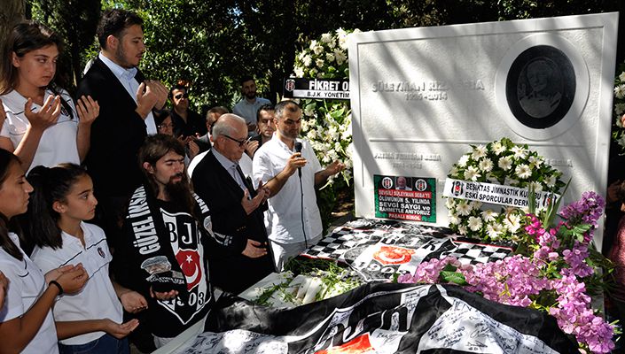 Onursal Başkanımız Merhum Süleyman Seba’yı Kabri Başında Andık