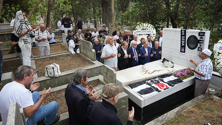 Onursal Başkanımız Merhum Süleyman Seba’yı Kabri Başında Andık