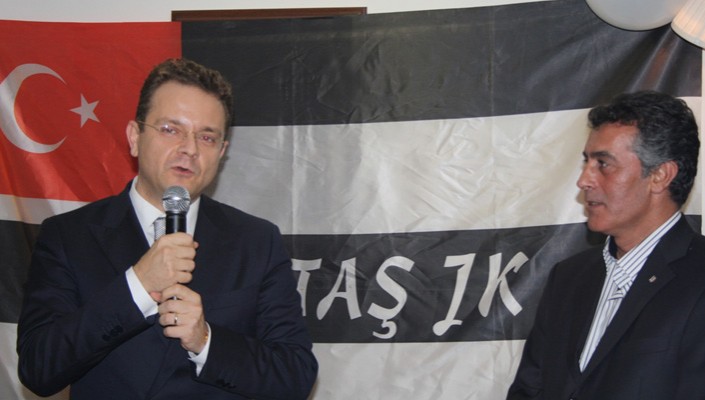 Perpa Beşiktaşlılar Derneği'nden Yemek