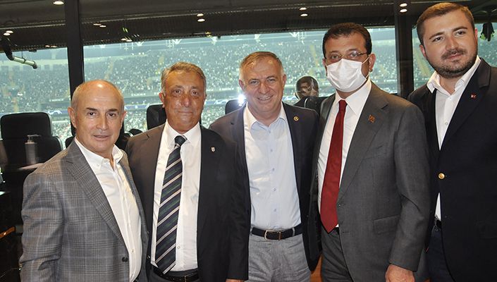 Protokol Konuklarımız Vodafone Park’ta Ağırlandı
