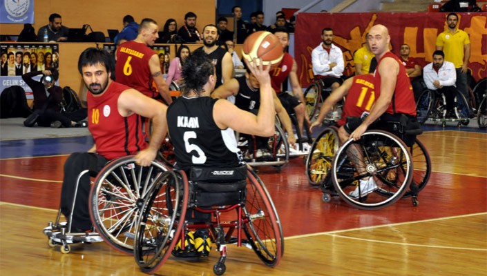 Galatasaray:76 Beşiktaş RMK Marine:63