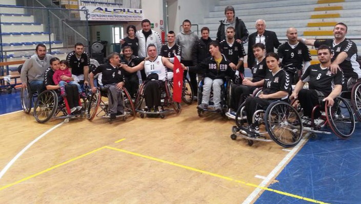 Beşiktaş RMK Marine:77 Amicacci Giulianova:69
