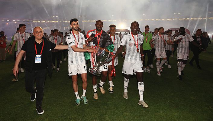 Şampiyon Teknik Sorumlumuz Serdar Topraktepe ile Futbolcularımızdan Açıklamalar